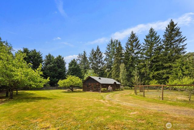 13031 SW 297th Way, Vashon, WA 98070