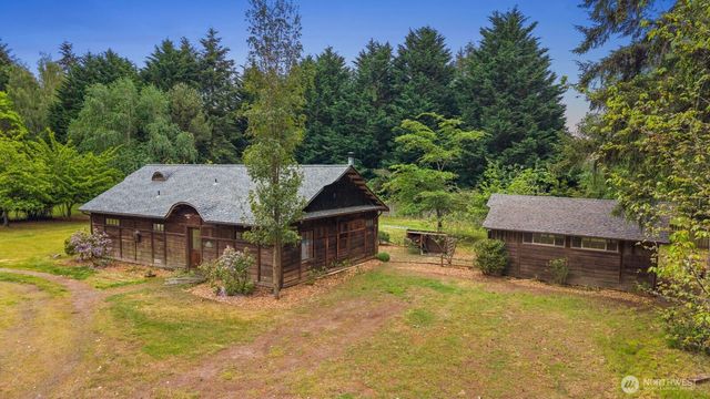 13031 SW 297th Way, Vashon, WA 98070