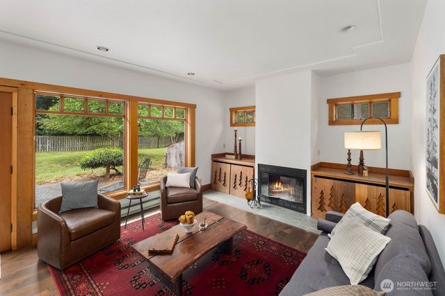 13031 SW 297th Way, Vashon, WA 98070