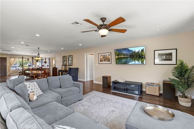 13762 Chase Street, Arleta, CA 91331