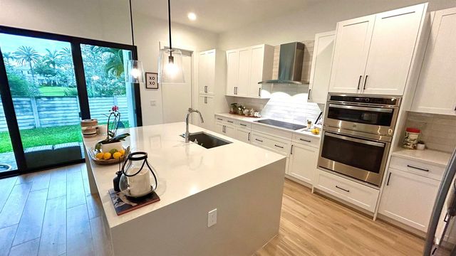 1423 SW 23rd Street, Fort Lauderdale, FL 33315
