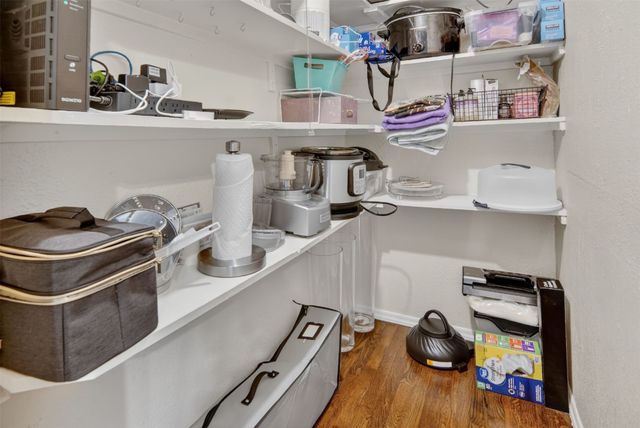 720 Merritt Street, River Oaks, TX 76114