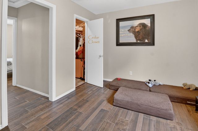 720 Merritt Street, River Oaks, TX 76114