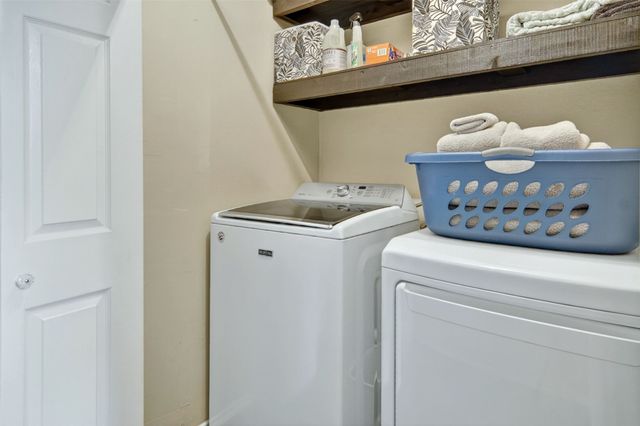 720 Merritt Street, River Oaks, TX 76114