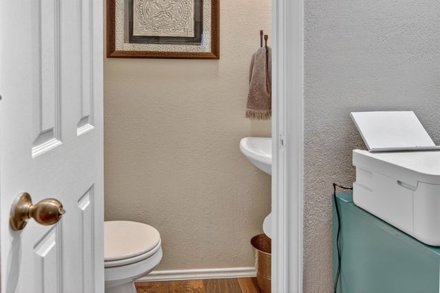 720 Merritt Street, River Oaks, TX 76114