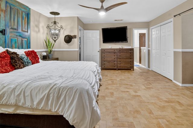 720 Merritt Street, River Oaks, TX 76114