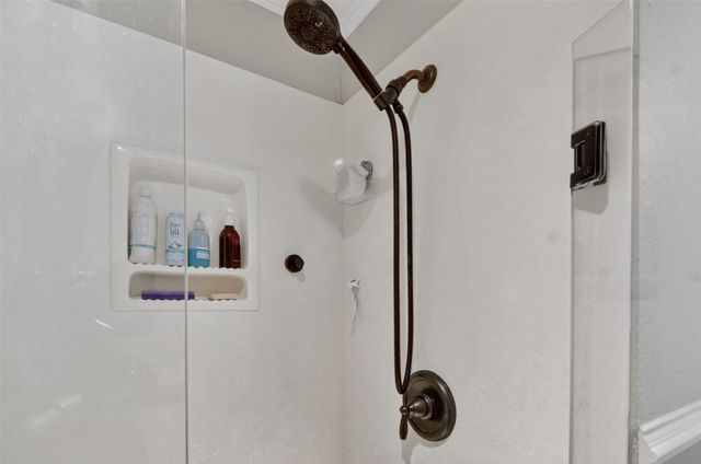 720 Merritt Street, River Oaks, TX 76114