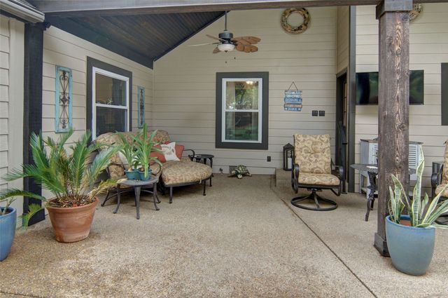 720 Merritt Street, River Oaks, TX 76114