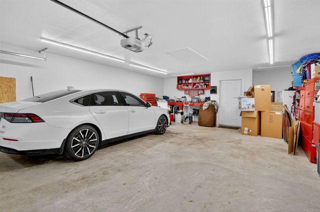 720 Merritt Street, River Oaks, TX 76114