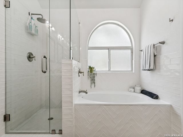 11627 WOOD HBR, San Antonio, TX 78249