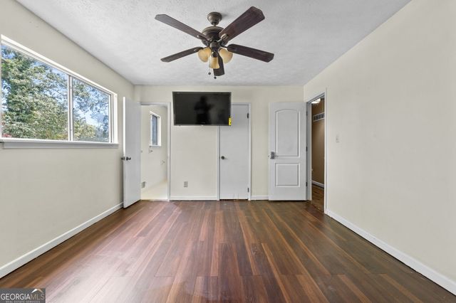 5753 Gum Court, Ellenwood, GA 30294