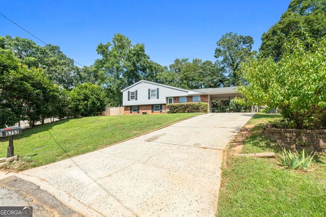 5753 Gum Court, Ellenwood, GA 30294