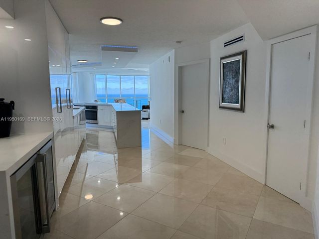 6301 Collins Ave 3101, Miami Beach, FL 33141