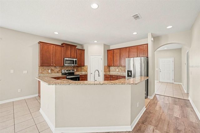 2727 EAGLE CLIFF DRIVE, Kissimmee, FL 34746