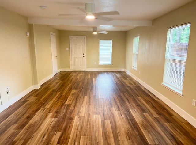 6834 Victoria Avenue, Dallas, TX 75209