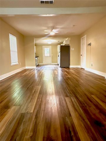 6834 Victoria Avenue, Dallas, TX 75209