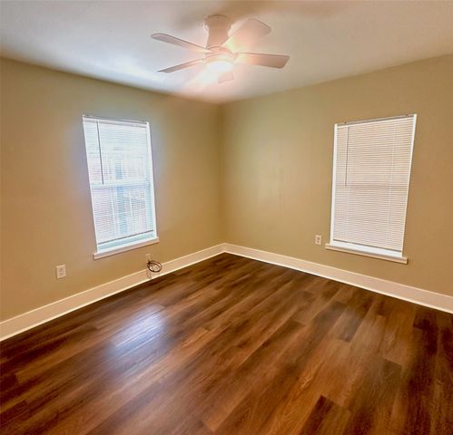 6834 Victoria Avenue, Dallas, TX 75209