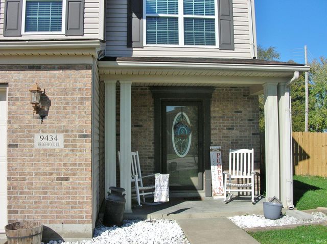 9434 Hedgewood Court, Evansville, IN 47725