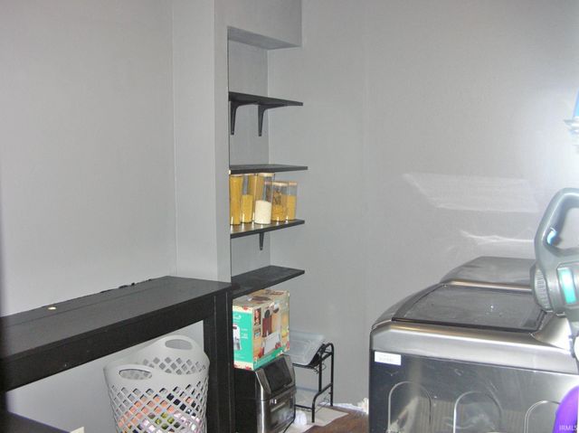 9434 Hedgewood Court, Evansville, IN 47725