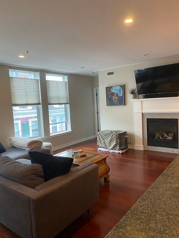 335 West 2nd Street 15, Boston, MA 02127