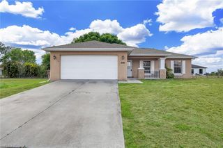 2010 NE 13th PL, Cape Coral, FL 33909
