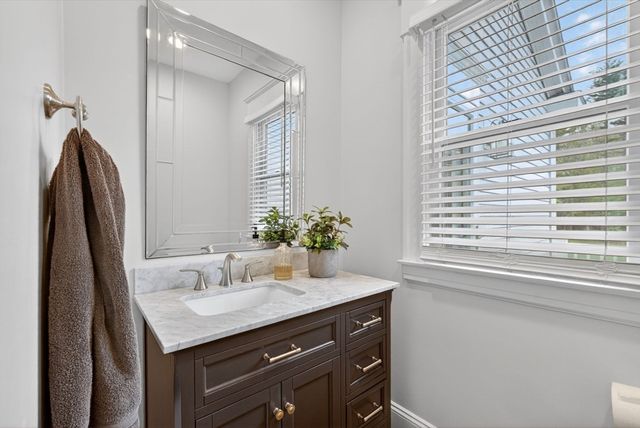 179 Lincoln St, Norwell, MA 02061