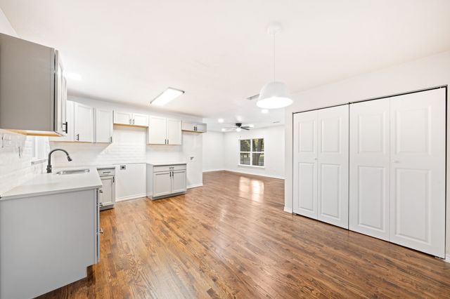 1536 Prichard Lane, Dallas, TX 75217