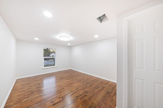 1536 Prichard Lane, Dallas, TX 75217