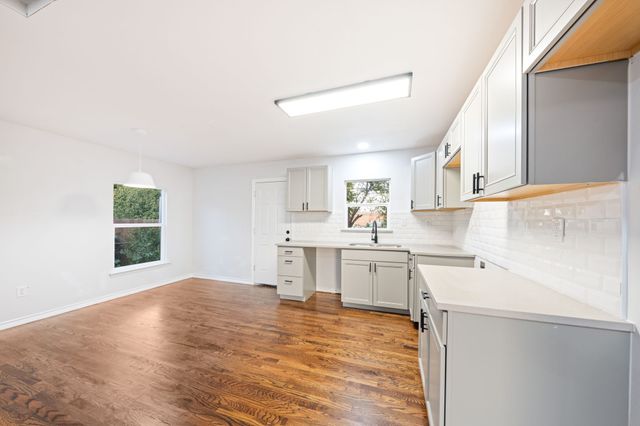 1536 Prichard Lane, Dallas, TX 75217