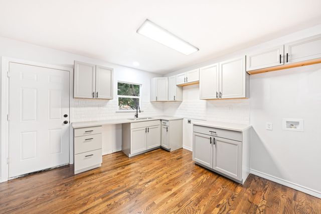 1536 Prichard Lane, Dallas, TX 75217