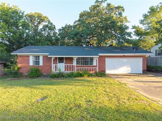 515 W Gary Street, Greenwood, AR 72936
