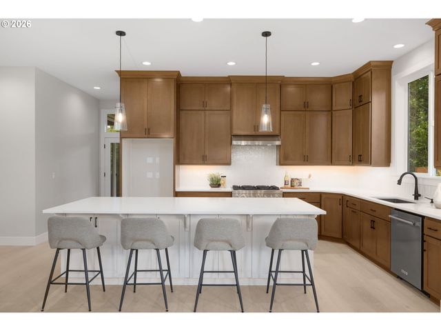 18236 Nw Anastasia Dr, Portland, OR 97229