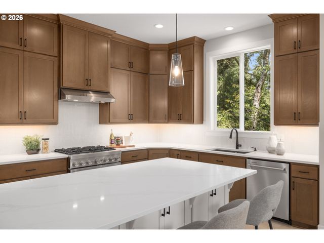 18236 Nw Anastasia Dr, Portland, OR 97229