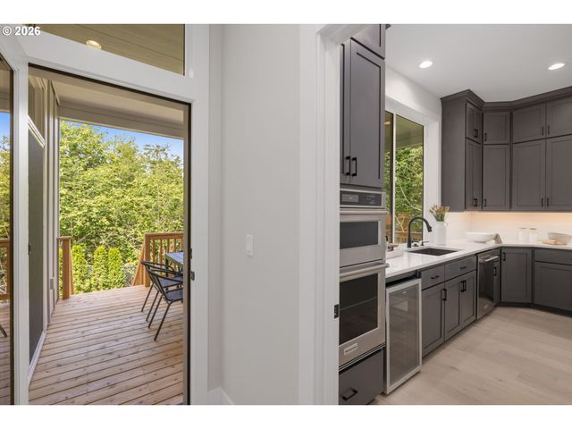 18236 Nw Anastasia Dr, Portland, OR 97229