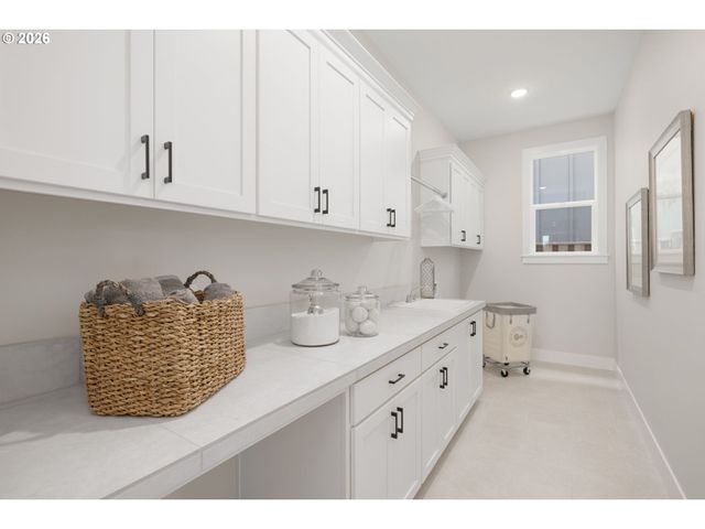 18236 Nw Anastasia Dr, Portland, OR 97229