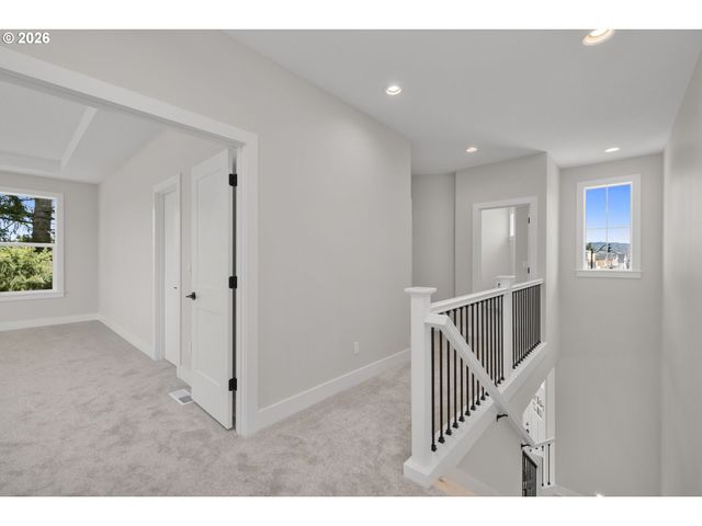 18236 Nw Anastasia Dr, Portland, OR 97229