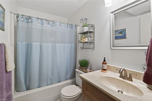 5649 Rushmere DR, Virginia Beach, VA 23464