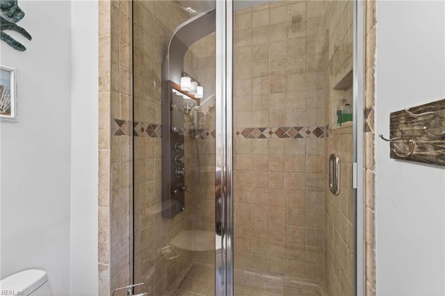 5649 Rushmere DR, Virginia Beach, VA 23464