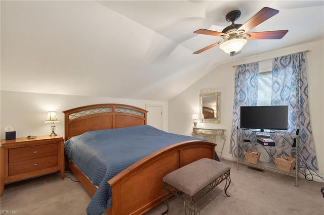 5649 Rushmere DR, Virginia Beach, VA 23464