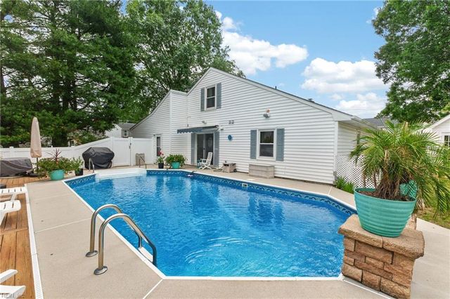 5649 Rushmere DR, Virginia Beach, VA 23464