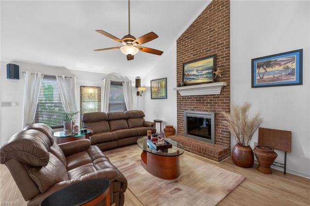 5649 Rushmere DR, Virginia Beach, VA 23464