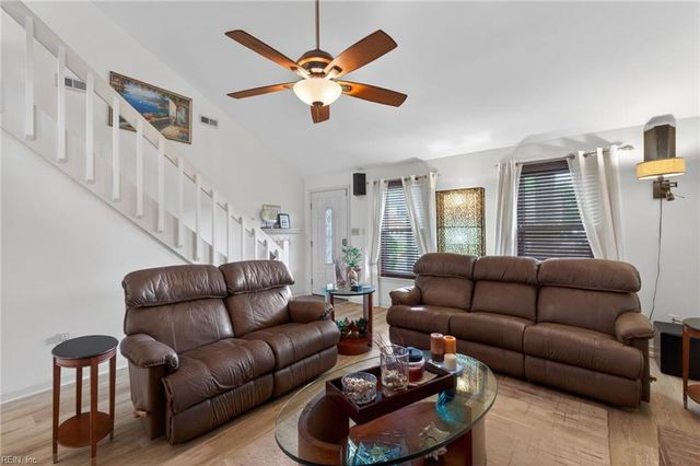 5649 Rushmere DR, Virginia Beach, VA 23464