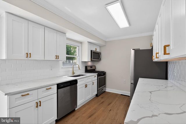 902 LAMBERT DR, Westampton, NJ 08060