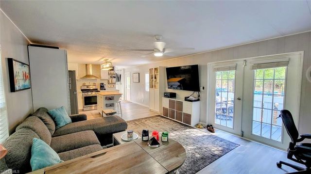 501 Wildwood AVE, Clewiston, FL 33440