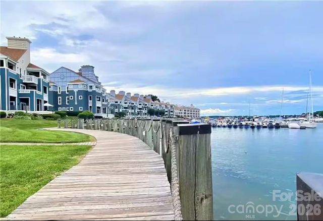 18857 Vineyard Point Lane, Cornelius, NC 28031