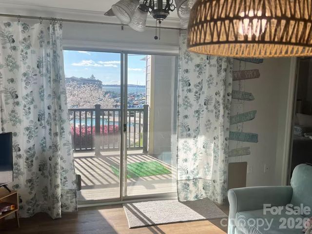 18857 Vineyard Point Lane, Cornelius, NC 28031