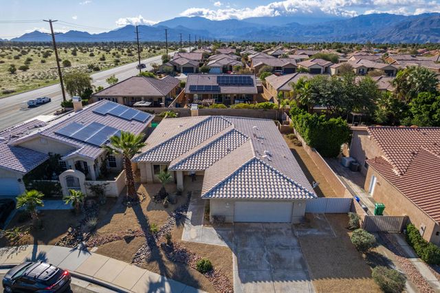 74137 Academy Lane E, Palm Desert, CA 92211