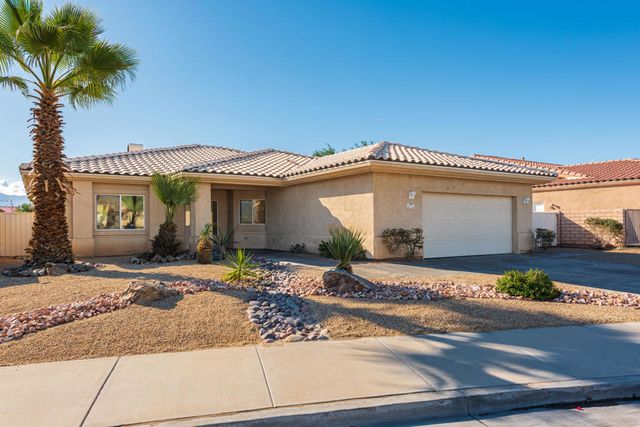 74137 Academy Lane E, Palm Desert, CA 92211