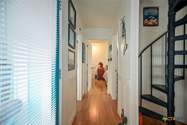 1385 N Ocean Drive, Port Lavaca, TX 77979