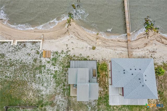 1385 N Ocean Drive, Port Lavaca, TX 77979